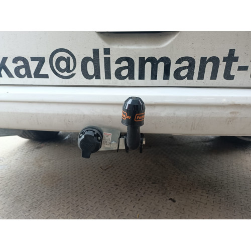 Фаркоп Трейлер на Volkswagen Transporter / Caravelle / Multivan T5 2003-2015  Арт. 9180 (для авто без парктроников)