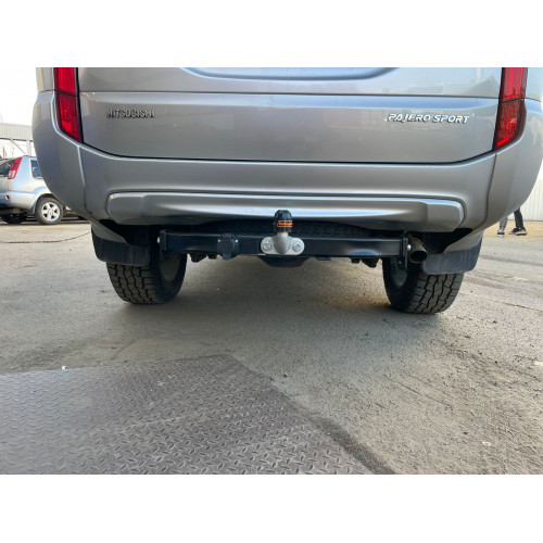 Фаркоп BERG на Mitsubishi Pajero Sport 2008-2016 Арт. F.4015.002