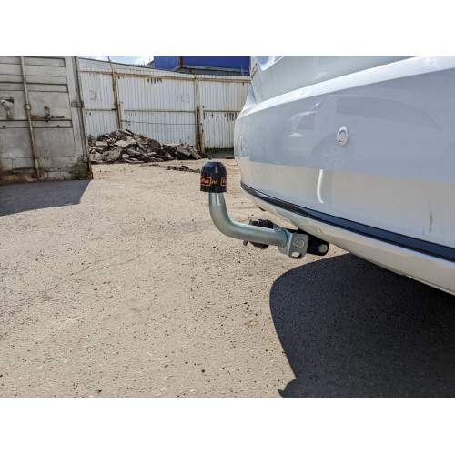 Фаркоп Motodor на Volkswagen Polo 2010–2020 Арт. 92702 (Оцинкованный шар)