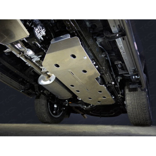 Защита Топливного бака ТСС для Lexus GX460 2009-, Алюминий 4 мм - Арт. ZKTCC00103
